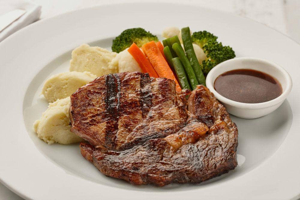 Resep Steak Daging Sapi Saus Barbeque ala Rumahan | IDN Times