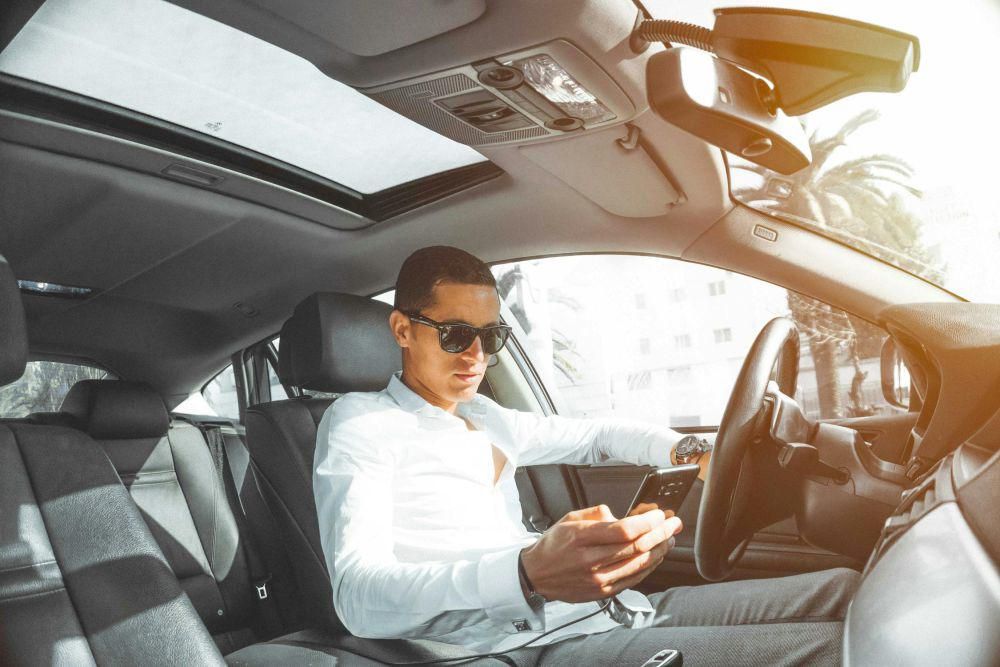 4 Tips Meminjamkan Mobil ke Teman, Biar Gak Menyesal Kemudian