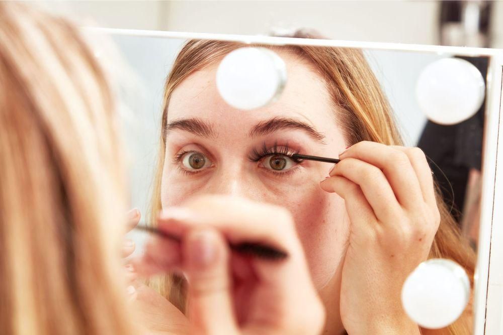 Tips Memperoleh Hasil Eyeshadow yang Natural