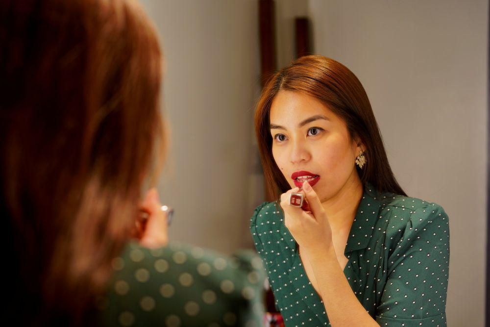 5 Rekomendasi Lipstik Warna Burgundy dari Brand Lokal yang Bagus
