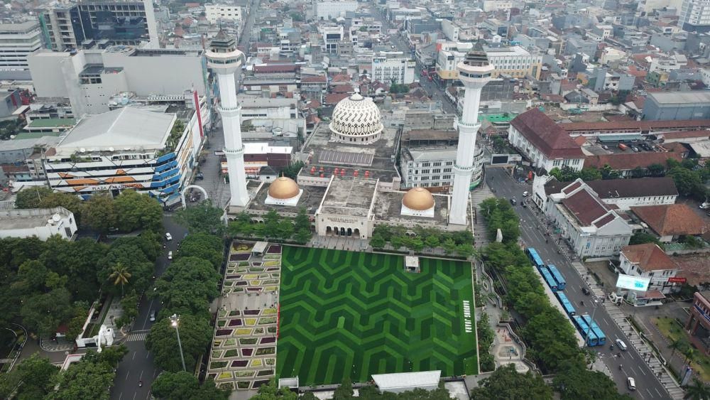 7 Kegiatan di Alun alun Bandung