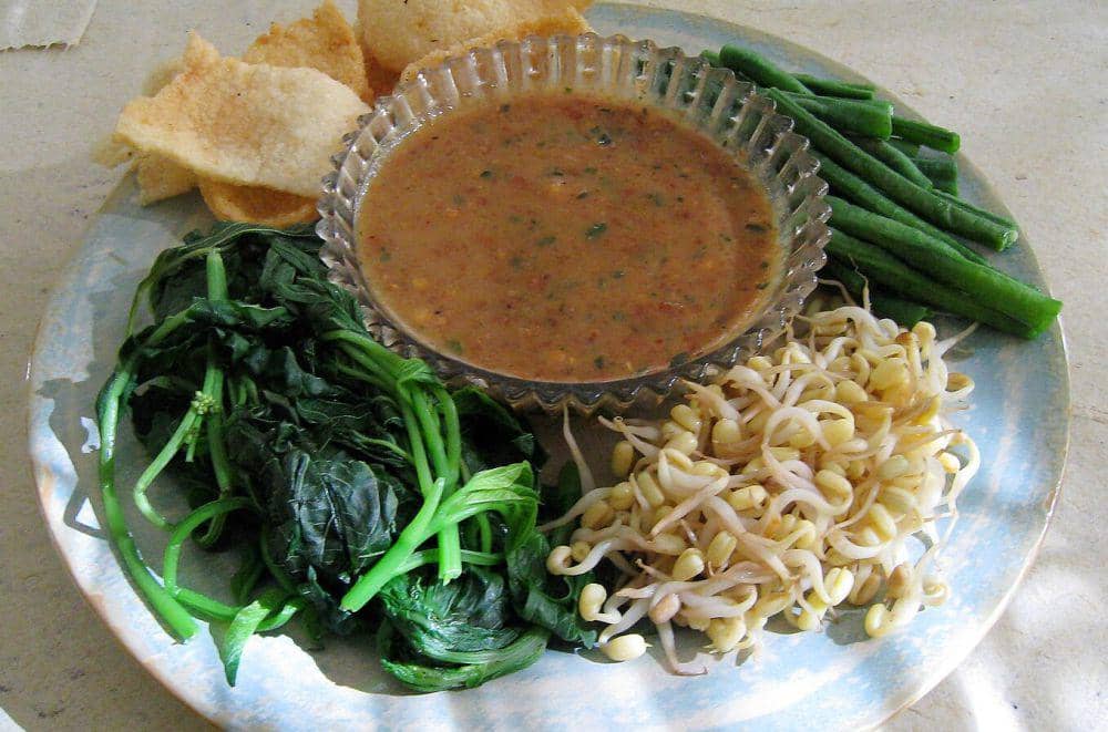 Resep Pecel Sayur yang Lezat dan Menyegarkan, Bikinnya Mudah | IDN ...