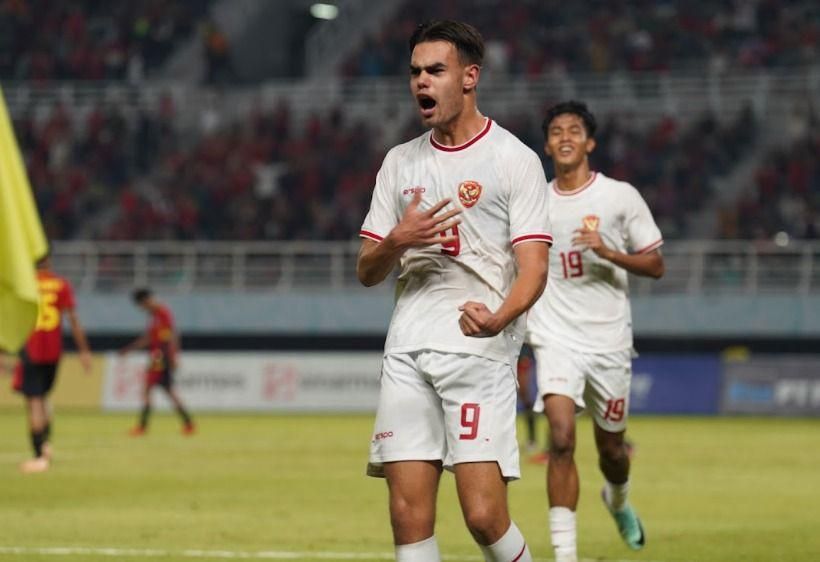 Resmi! Bali United Rekrut Jens Raven