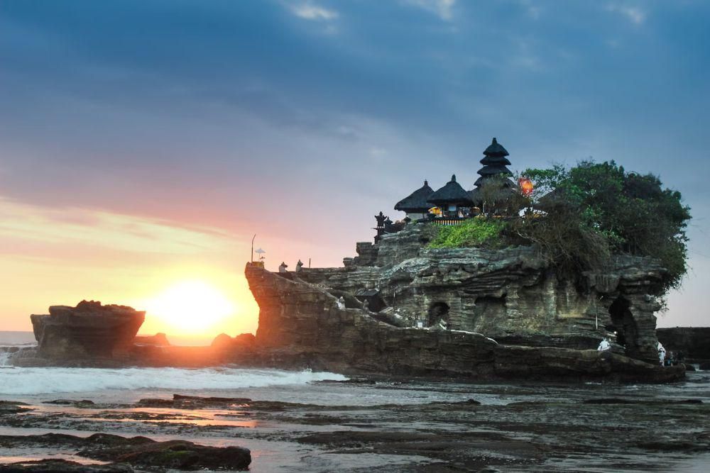ilustrasi Bali (unsplash.com/Harry Kessell)