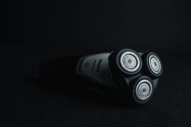5 Tips Bercukur Efektif Pakai Alat Cukur Elektrik, Cek Bro! | IDN Times