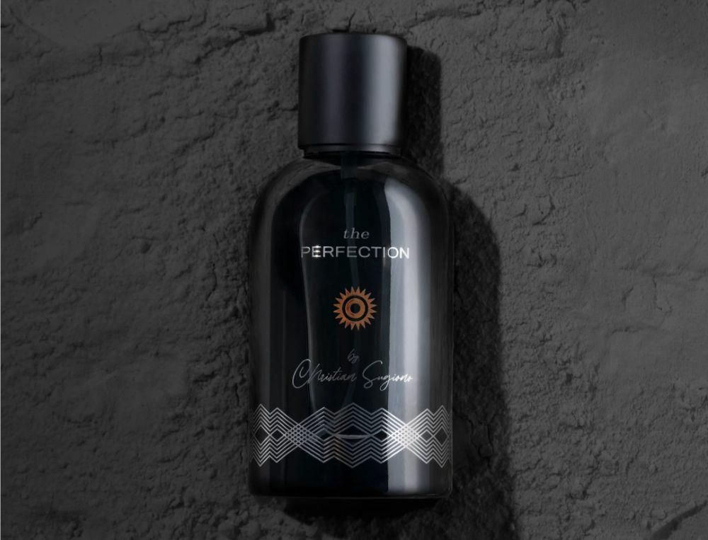 10 Rekomendasi Parfum HMNS Pria Terbaik, Tahan Lama!