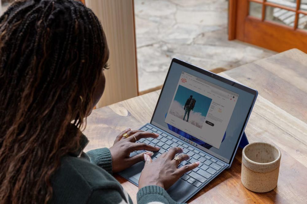 ilustrasi menulis (unsplash.com/Microsoft Edge)
