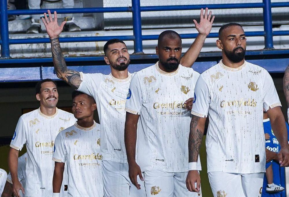 Kian Kental Aroma Samba, Arema FC Incar 4 Pemain Liga Brasil