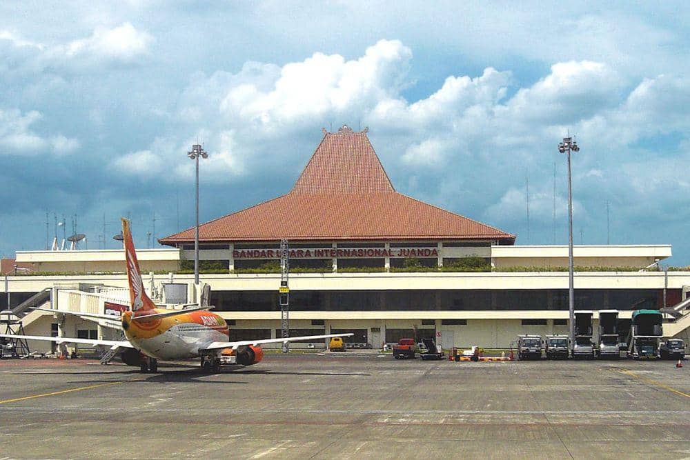 Cara Menuju Bandara Juanda Naik Transportasi Umum | IDN Times