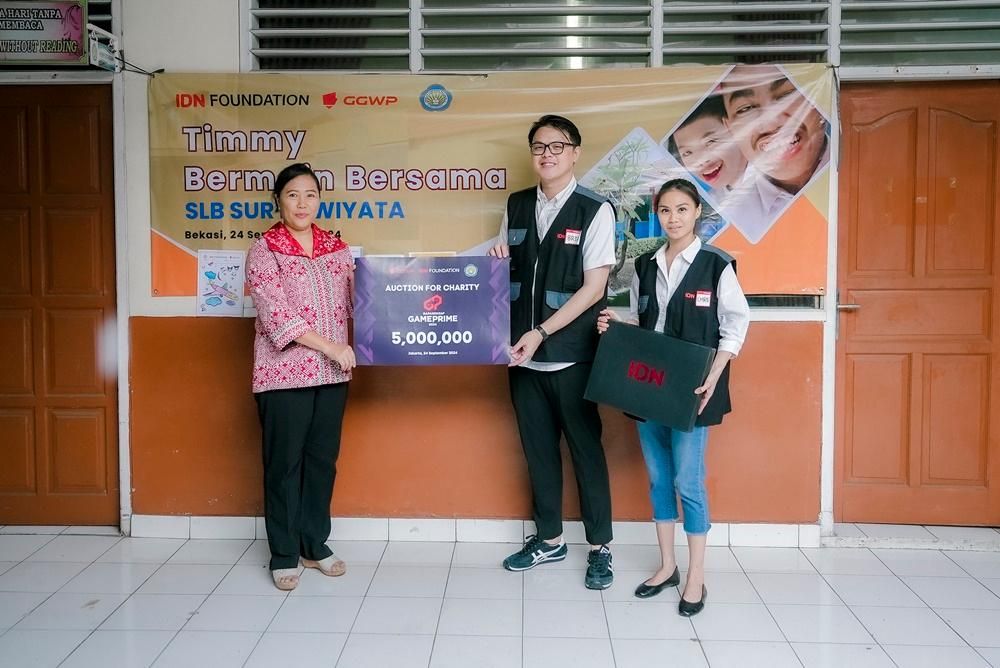 Voyaga etgan va sochli ayollarning porno videolari