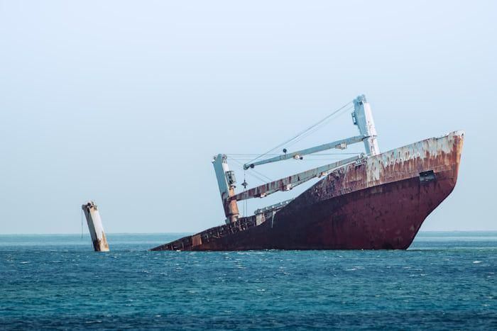 15 Orang Hilang Usai Kapal Yunani Diserang Houthi di Laut Merah