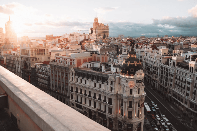 Palacio Real de Madrid, Spanyol (pexels.com/alexazabache)