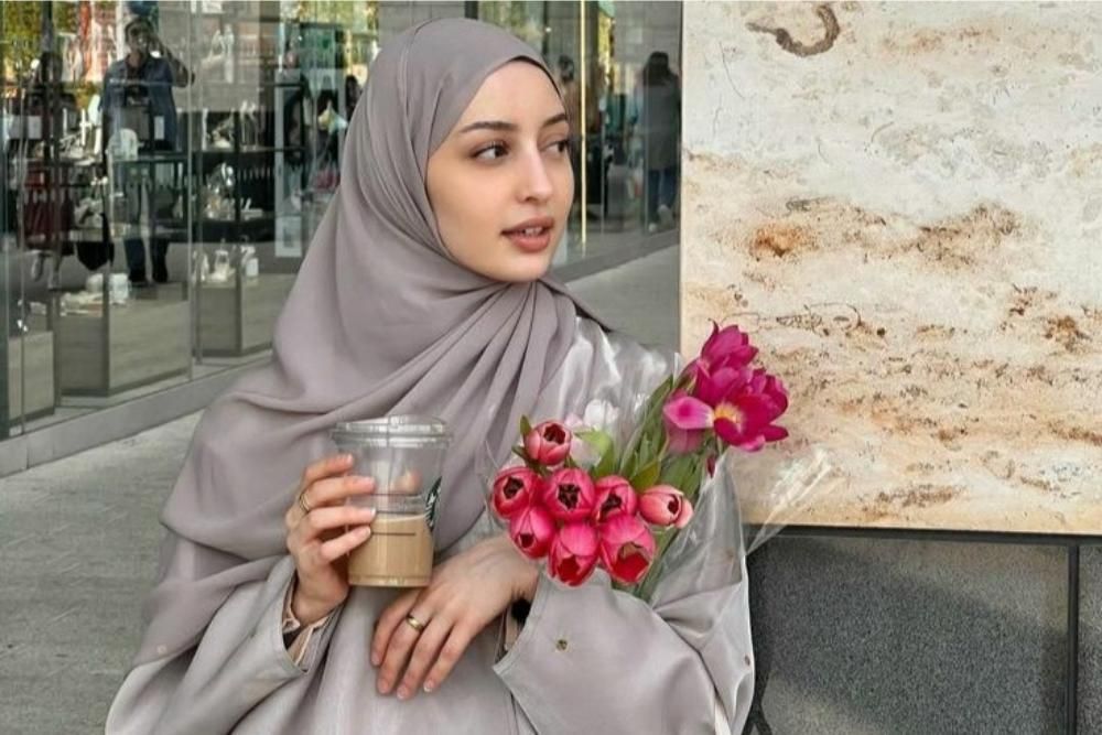 14 Foto Hijab Aesthetic untuk Konten Media Sosial, Anti Mati Gaya!
