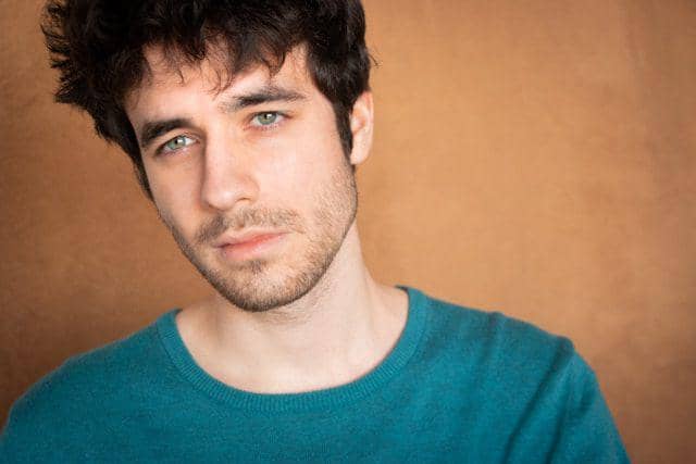 ilustrasi wajah pria (unsplash.com/Marino Linic)