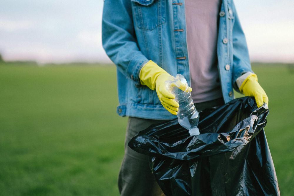 5 Tindakan Kecil Soal Sampah yang Meringankan Tugas Petugas Kebersihan