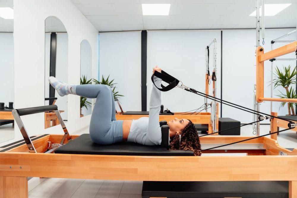 ilustrasi alat pilates reformer (pexels.com/Ahmet Kurt)