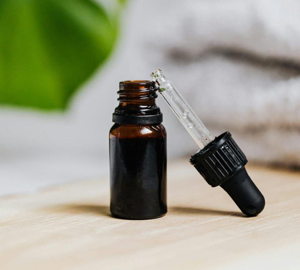 6 Rekomendasi Serum Wajah Cowok Kemasan 20ml