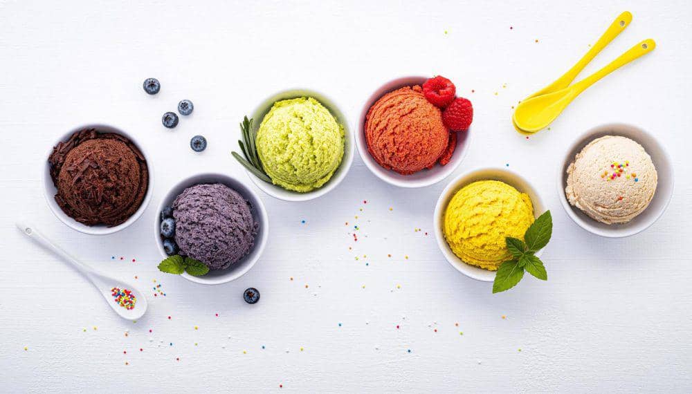 ilustrasi gelato (vecteezy.com/kerdkanno69433)