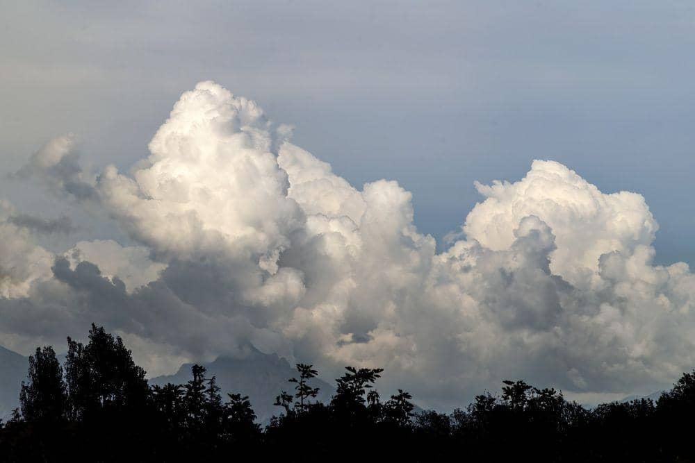 ilustrasi awan kumulonimbus (pixabay.com/Sergio Cerrato - Italia)