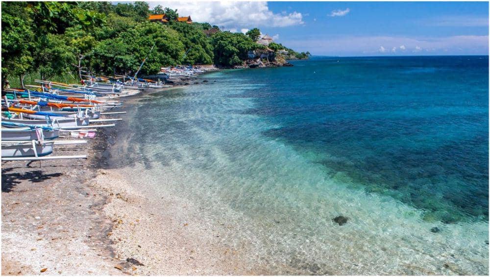 Pantai Amed. (baliprov.go.id)