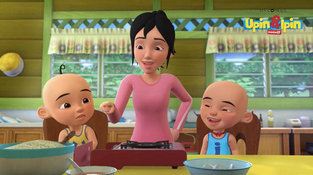 Kak Ros bersiap memasak nasi lemak (Les' Copaque Production/Upin Ipin)