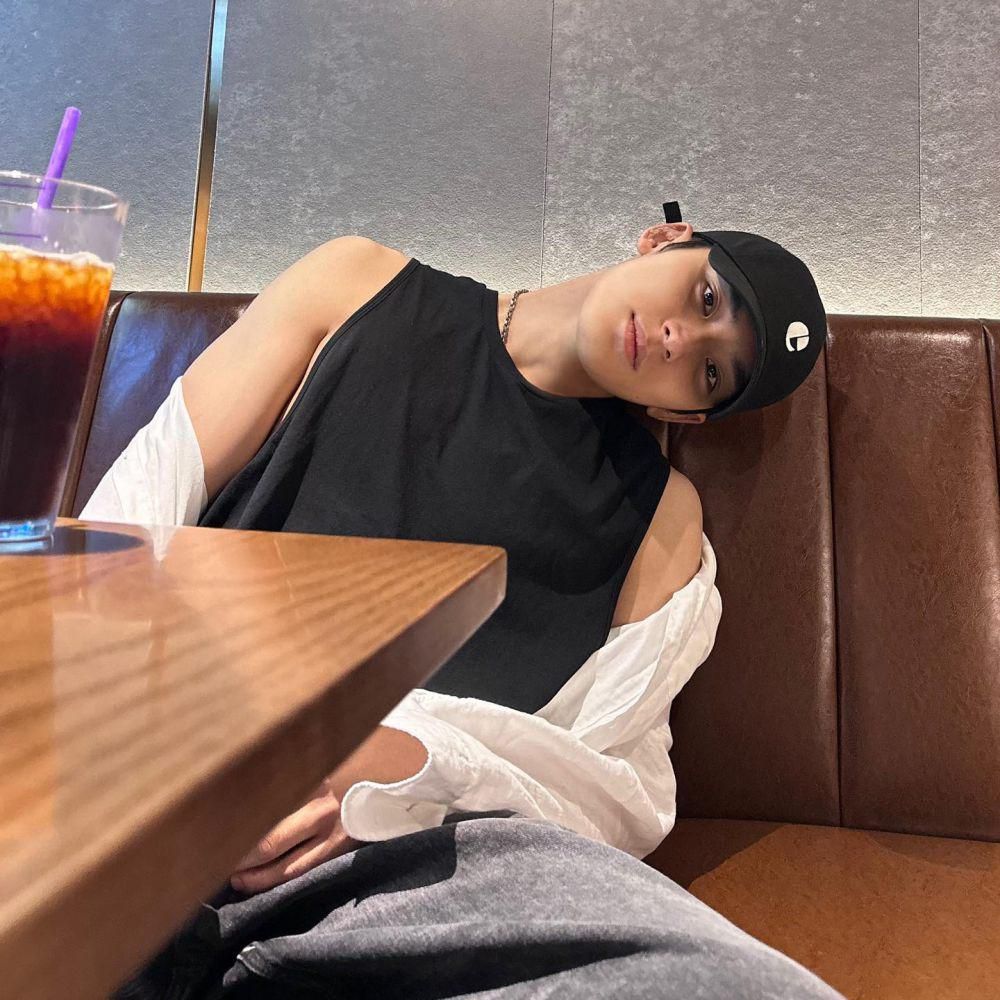 Outfit Effortlessly Simple ala Mingyu SEVENTEEN (instagram.com/min9yu_k/
