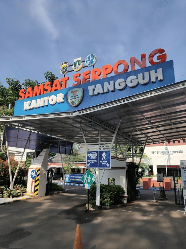 Kantor Samsat Serpong (Olif Kurniawan)