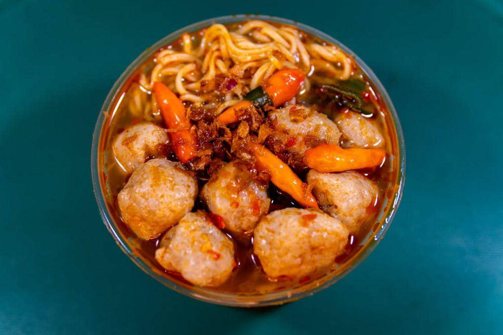7 Isian Pelengkap Bakso Mercon Kuah, Lezatnya Meningkat! | IDN Times