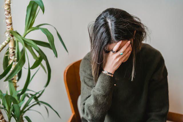 [QUIZ] Dari MBTI Introvert, Kami Coba Tebak yang Jadi Kegelisahanmu