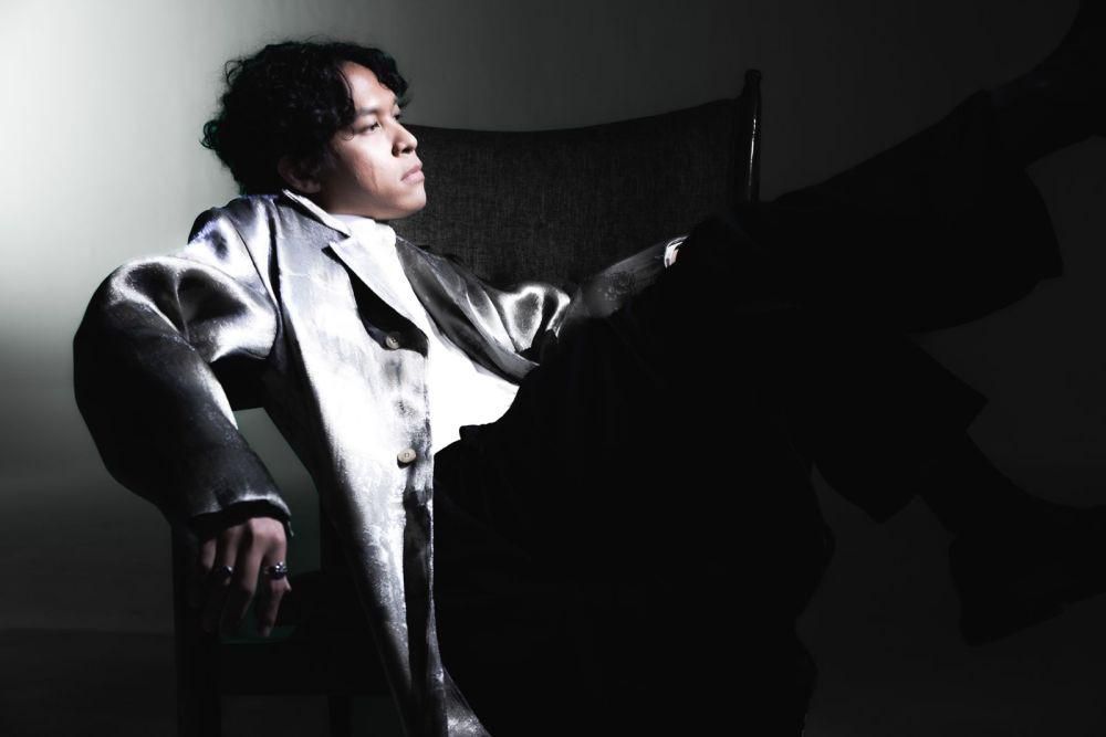 6 Lagu Hindia Tembus 100 Juta Stream Spotify
