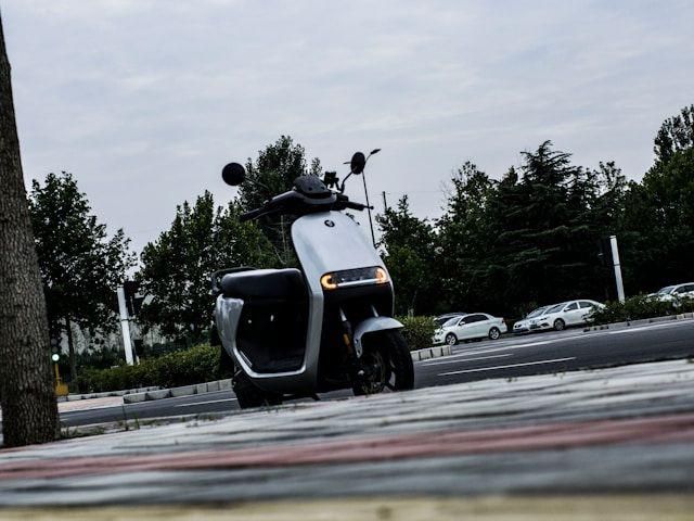 Kenapa Harga Motor Listrik Lebih Murah? Ini Alasannya