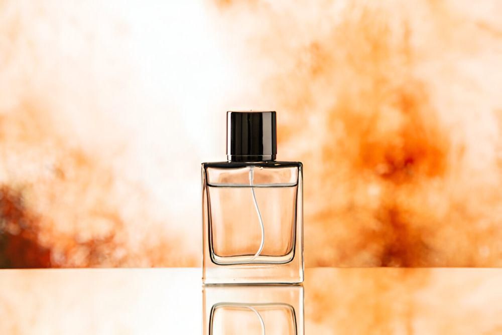 ilustrasi parfum niche (freepik.com/KamranAydinov)