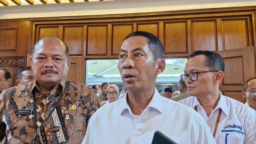 Kembalinya Jenderal dari Bulog ke Barak, Bagaimana Seharusnya?