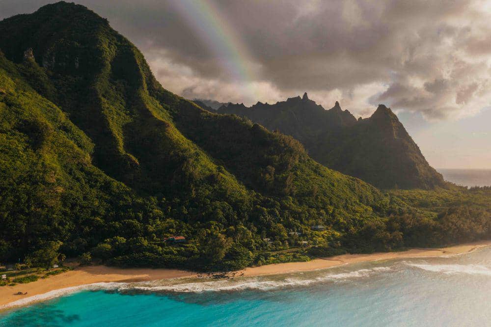 Pulau Kauai, Hawaii (pexels.com/Jess Loiterton)