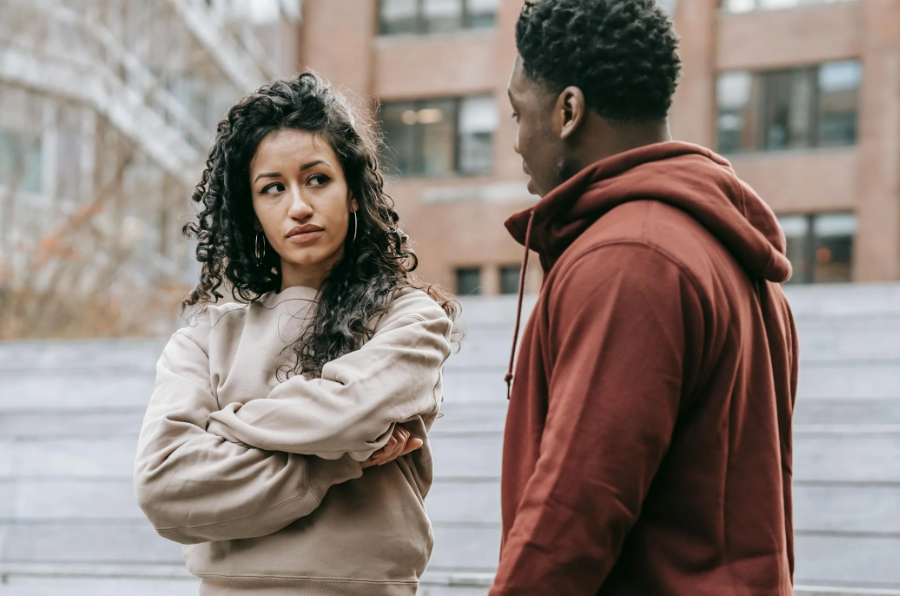 5 Risiko Open Relationship yang Gak Banyak Dibicarakan