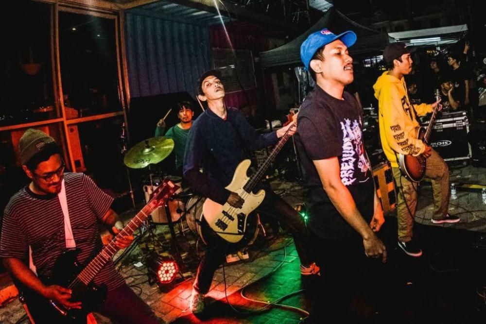 Band hardcore punk asal Makassar, Build Down to Anathema (BDTA), saat tampil di sebuah festival musik pada Juni 2023. (Instagram.com/builddowntoanathema)