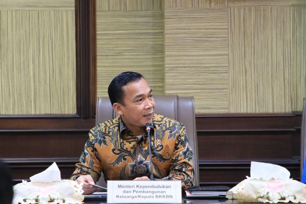 Mendukbangga: Remaja Anggap Handphone Sudah Seperti Keluarga