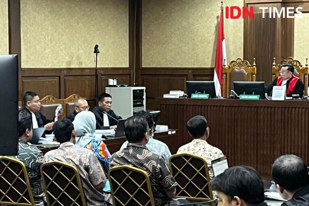 Sidang Tom Lembong (IDN Times/Aryodamar)