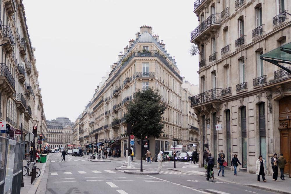 ilustrasi kota besar (pexels.com/Wolf Art)