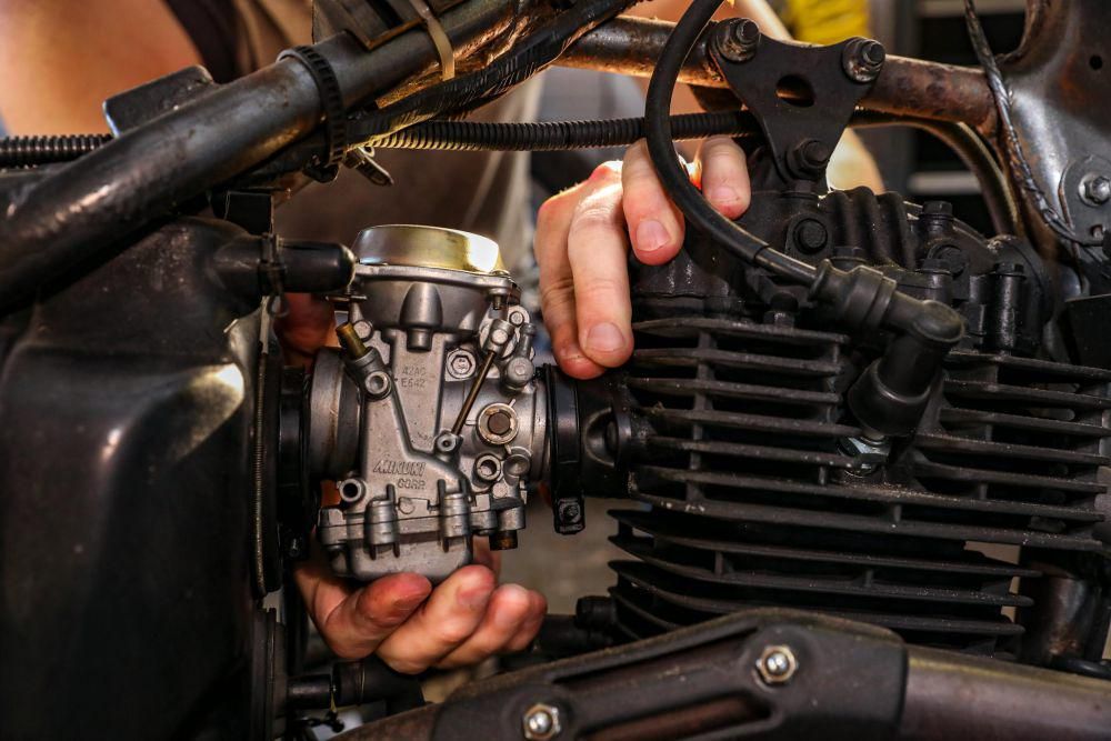 Tune Up di Bengkel Resmi atau Bengkel Umum, Lebih Baik Mana?