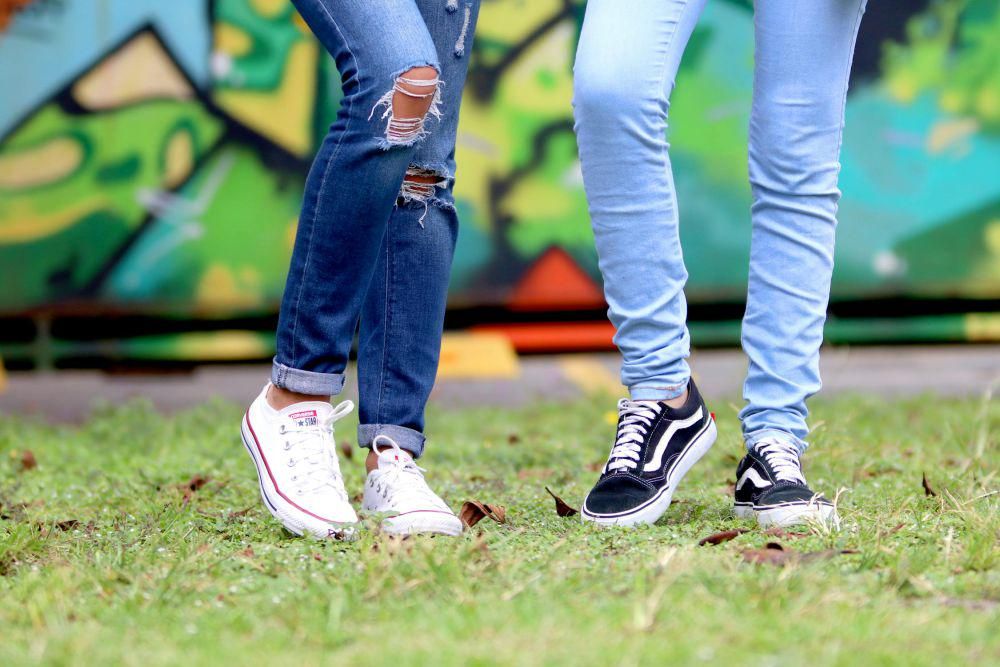 4 Bahaya Menggunakan Celana Jeans saat Mendaki Gunung