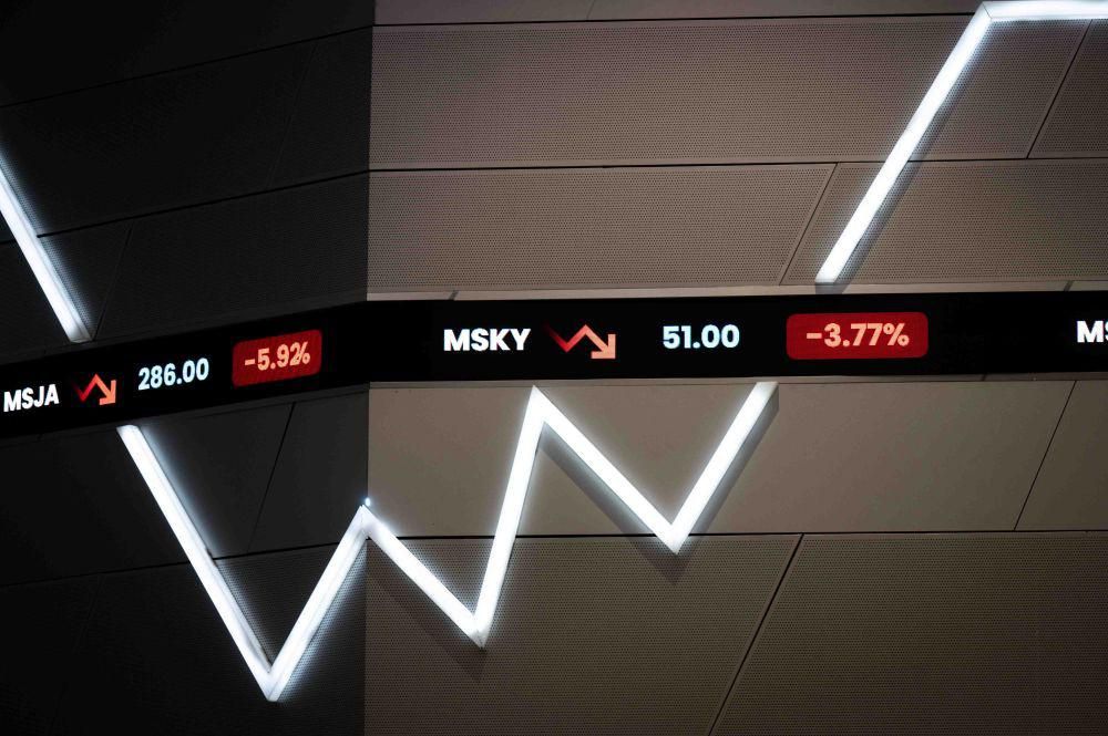 IHSG Labil, Berikut Daftar Saham Paling Cuan Pagi Ini