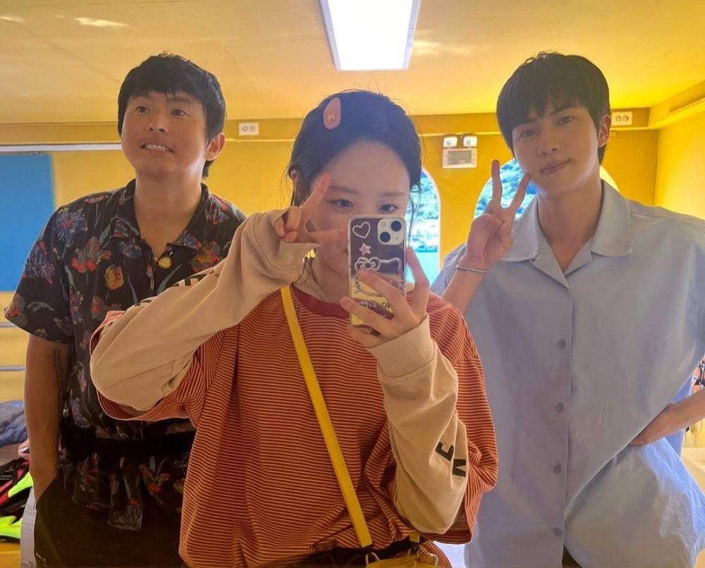 potret Kian48, Jin dan Ji Ye Eun di balik layar (instagram.com/y_eunniii)