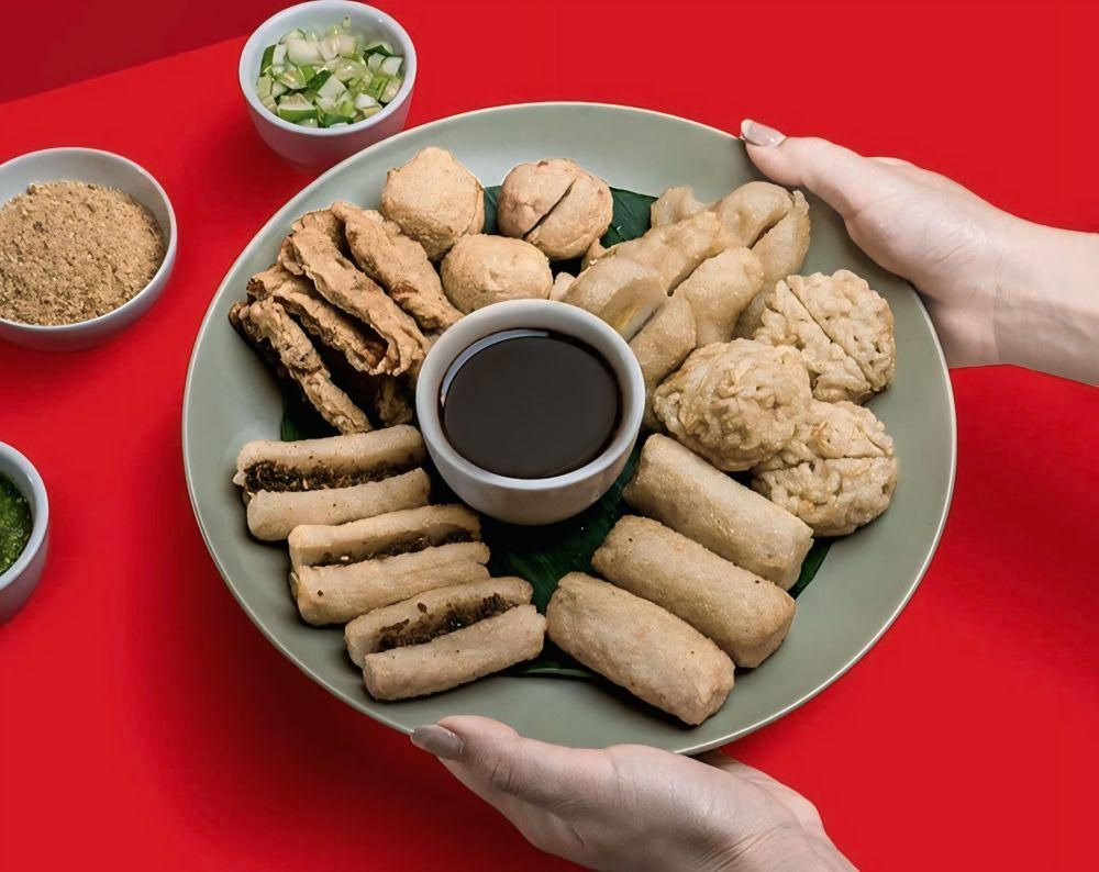 potret hidangan pempek di Pempek Cawan Putih (instagram.com/cawanputih)