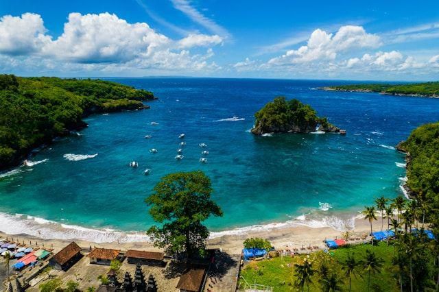 [QUIZ] Surga Tropis Indonesia yang Cocok dengan Karaktermu