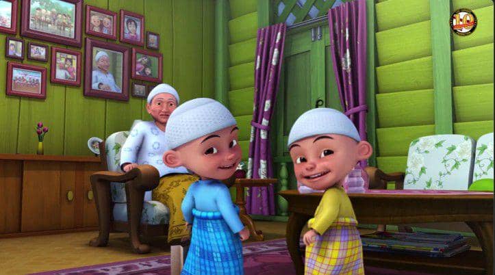 Upin dan Ipin memakai kain pelikat. (youtube.com/@lescopaque)