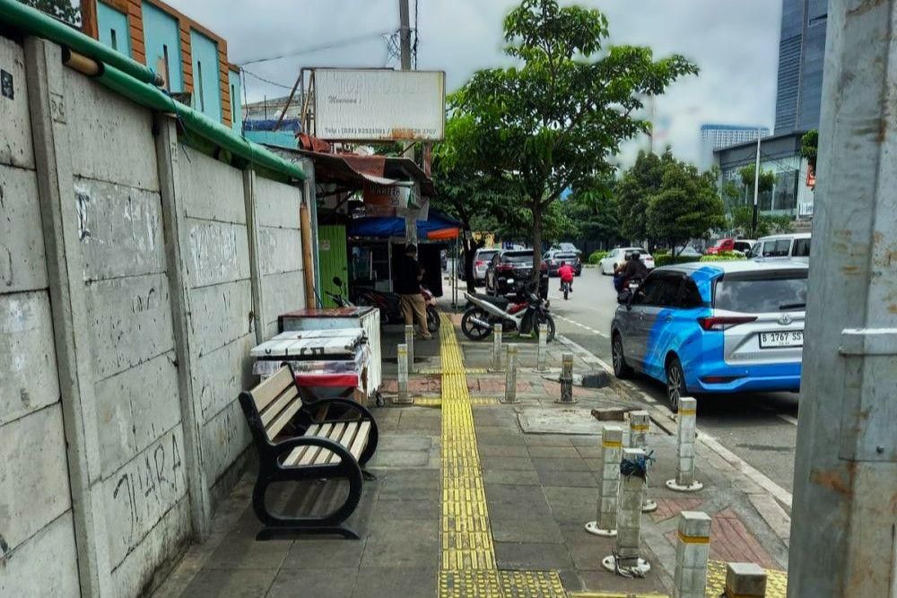 ilustrasi trotoar (dok. Pribadi/Januar Wijaya)