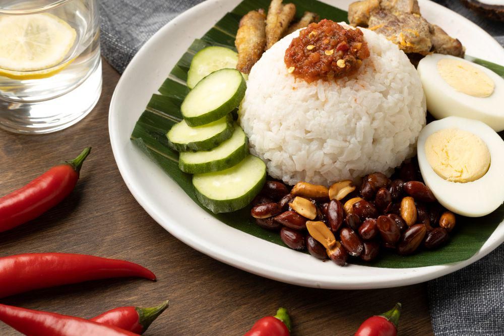 ilustrasi nasi uduk (freepik.com/freepik)