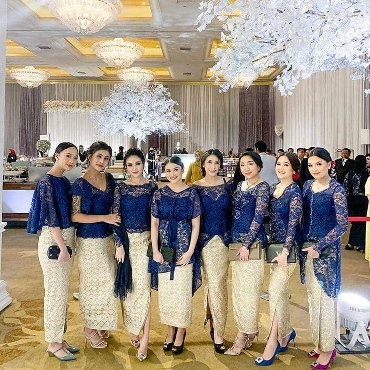 bridesmaid dress brokat 8 Model Baju Bridesmaid Brokat, Modern dan Elegan