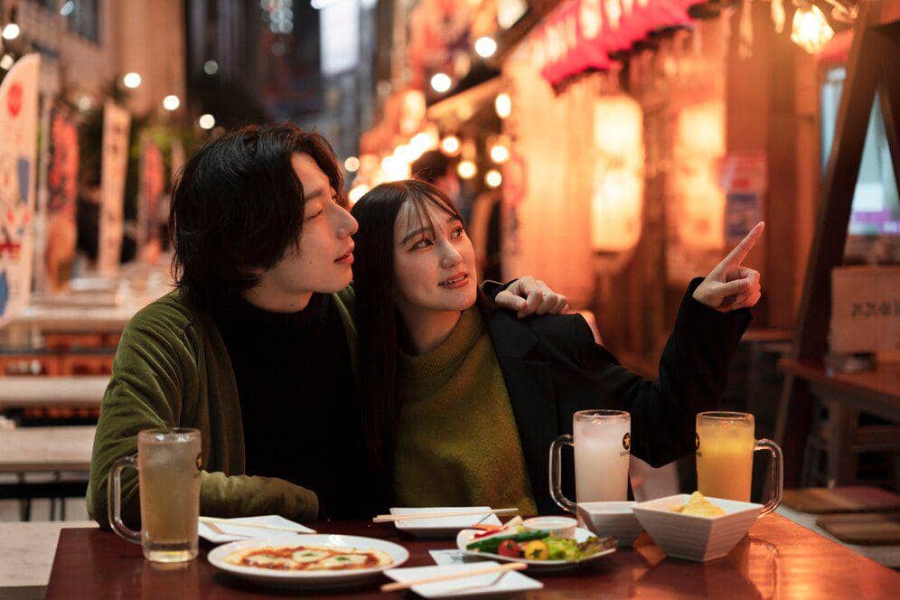 ilustrasi kuliner malam (freepik.com/freepik)